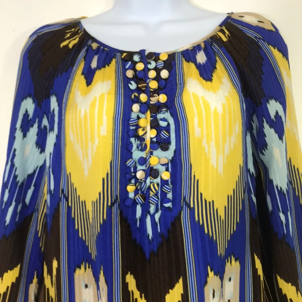 Tory Burch. Ladies Size 2 Top
